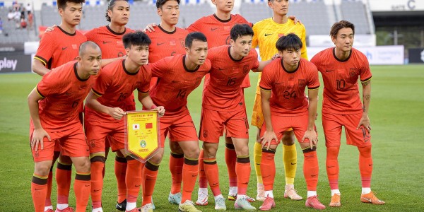 东体：低位防守成国足重要选项，需搭建稳定输出直塞的中场组合