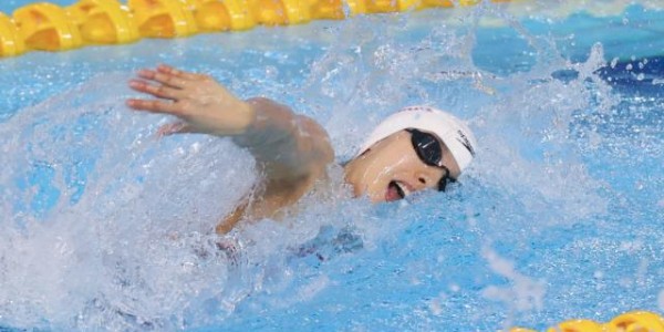 开云移动端-游泳争霸赛张雨霏100蝶夺冠 杨浚瑄打破亚洲纪录